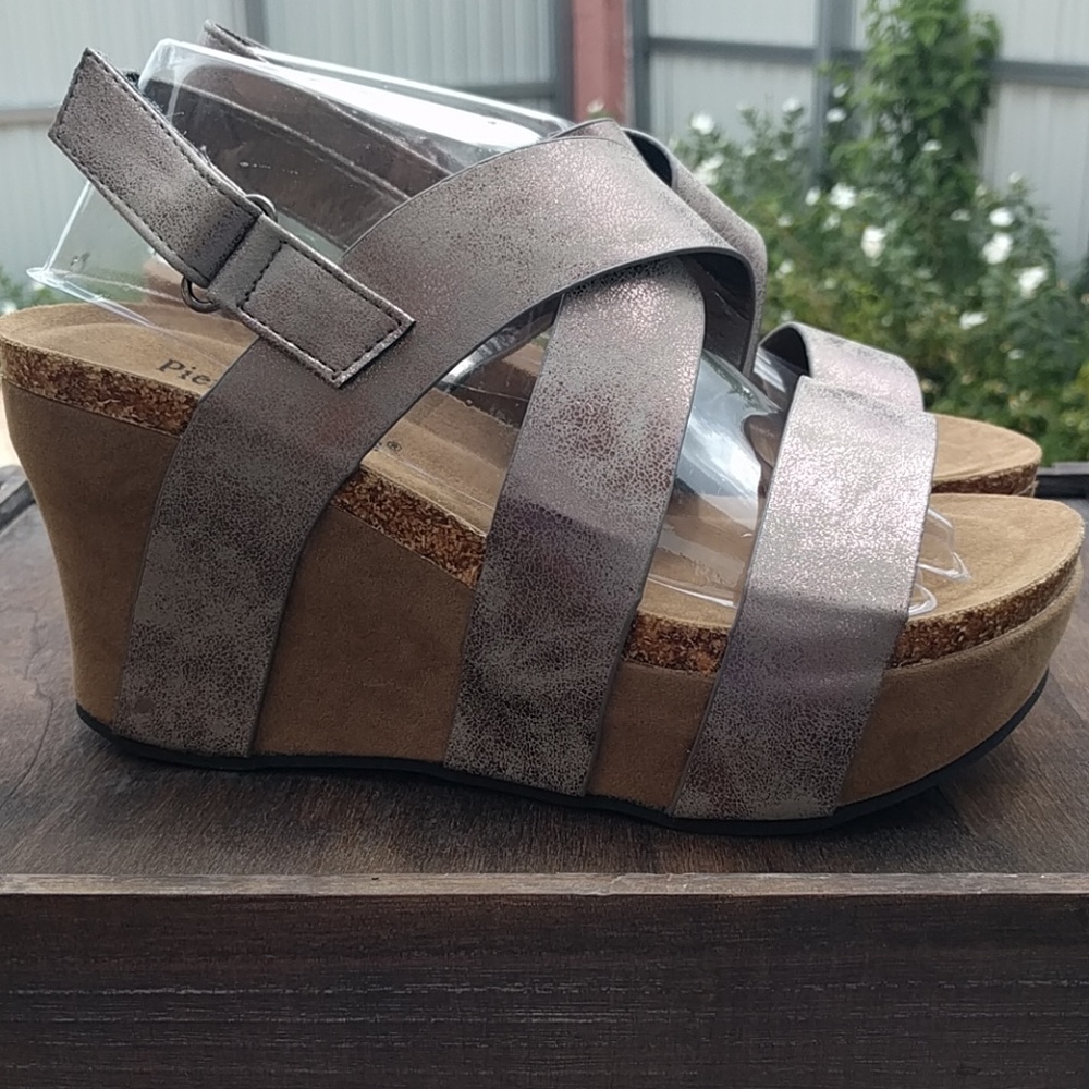 Pierre Dumas Wegde Sandals High Comfort Pewter